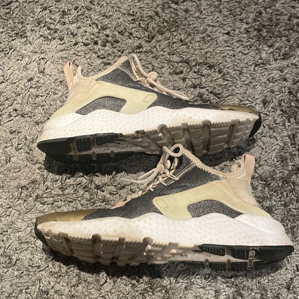 Nike huarache run ultra se